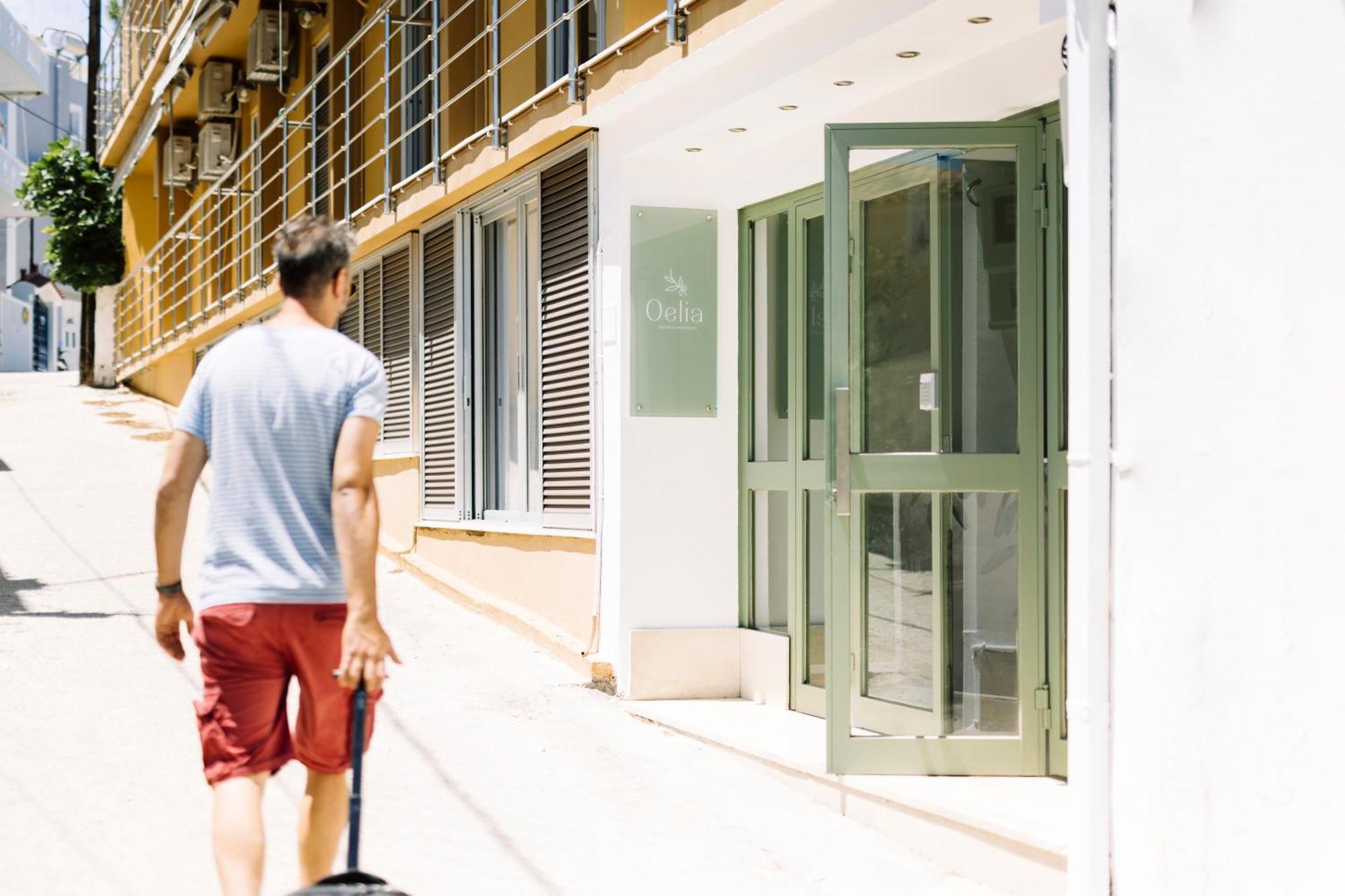 Oelia Rooms & Apartments Agia Marina  Exterior foto